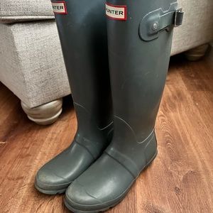 Hunter rain boots size 7